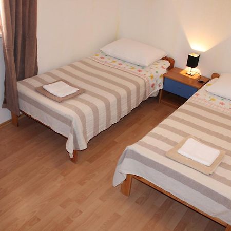 Apartments Ana Pula Exterior photo
